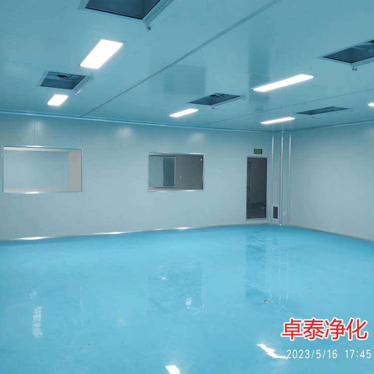 河北消字號凈化車間裝修施工現(xiàn)場，潔凈室裝修設(shè)計(jì)施工廠家找卓泰凈化